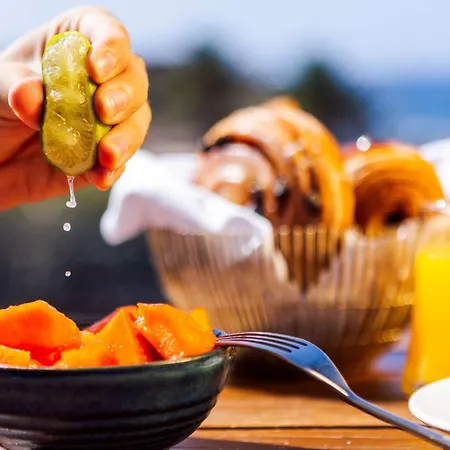 أجنحة رويال ذا هايد أواي كورالز